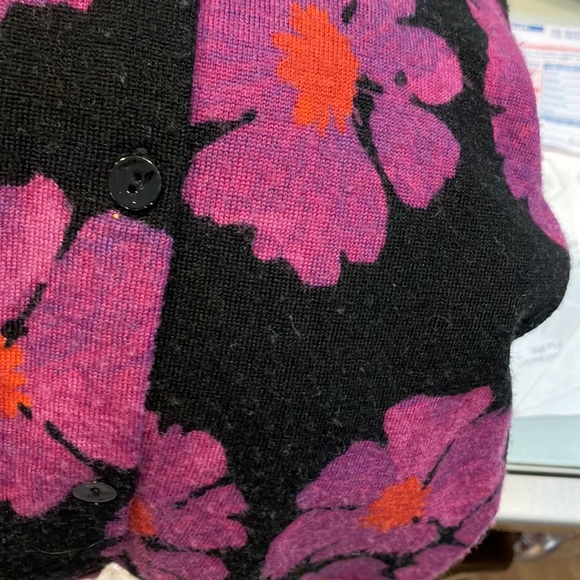 COPY - Gorgeous Kate Hill lambswool lightweight cardigan - Picture 7 of 7